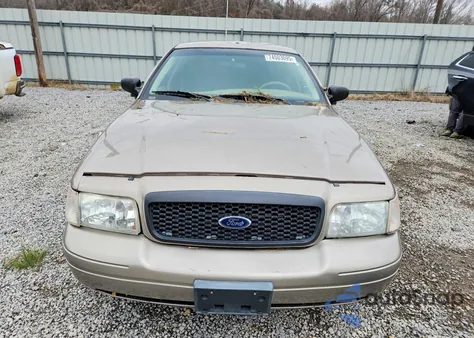 2011 Ford Crown Victoria Police Interceptor z USA, uszkodzony, nr VIN 2FABP7BV8BX182210